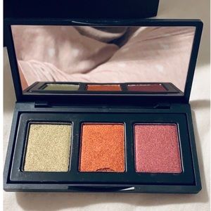 Brand new never used Urban Rustico Trio pallet